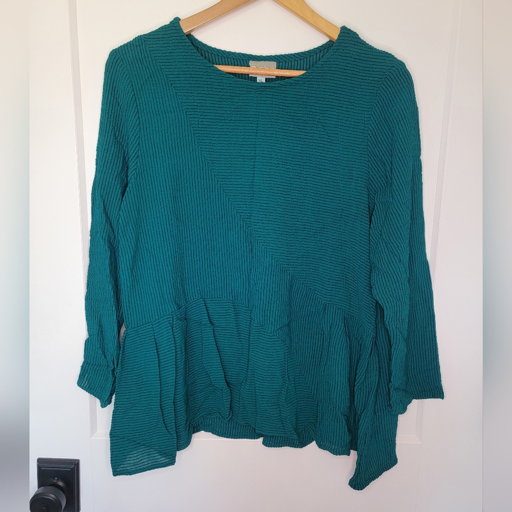 Niche Crepe Blouse ~ XL